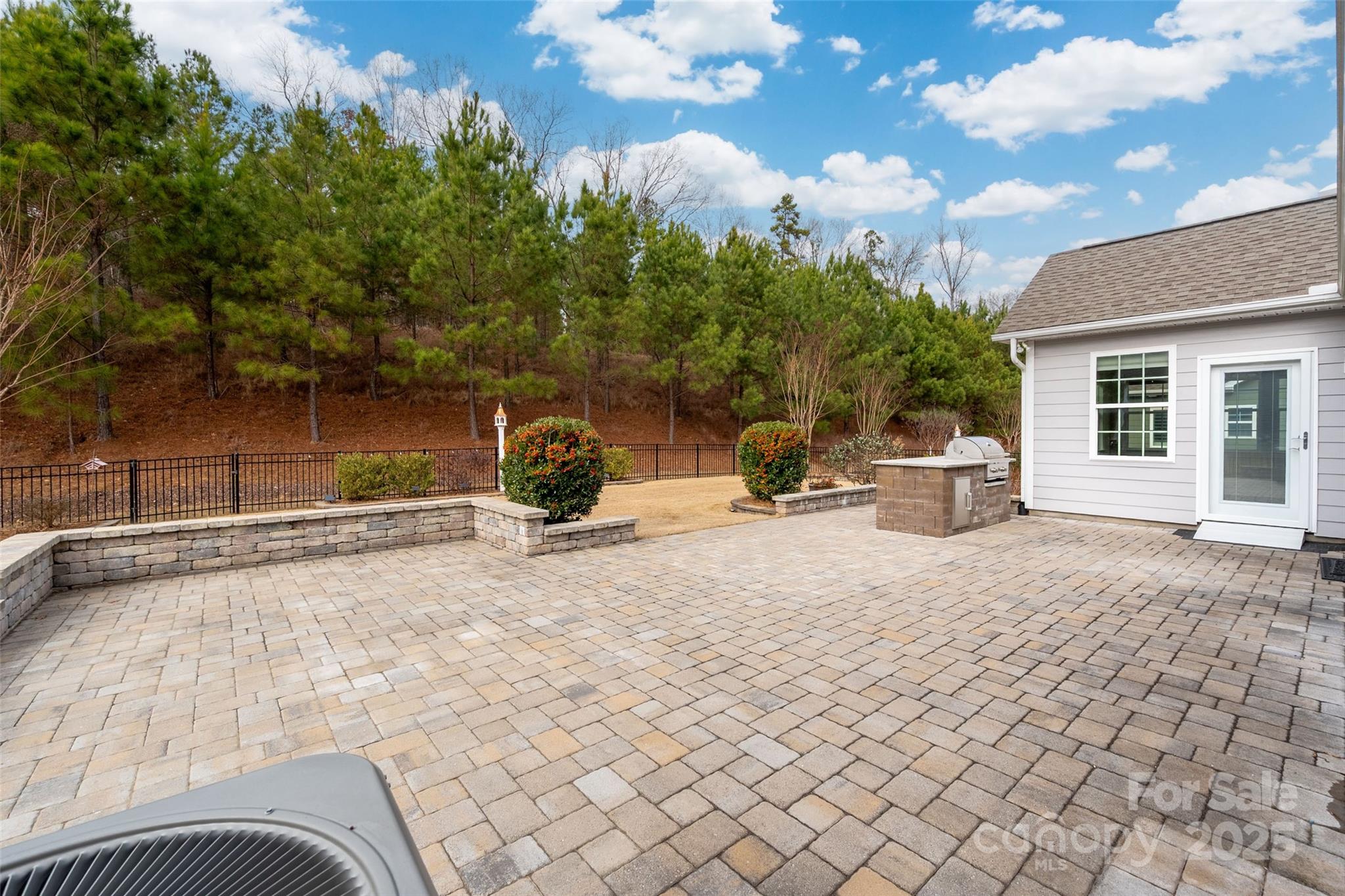 Tree Tops - Residential