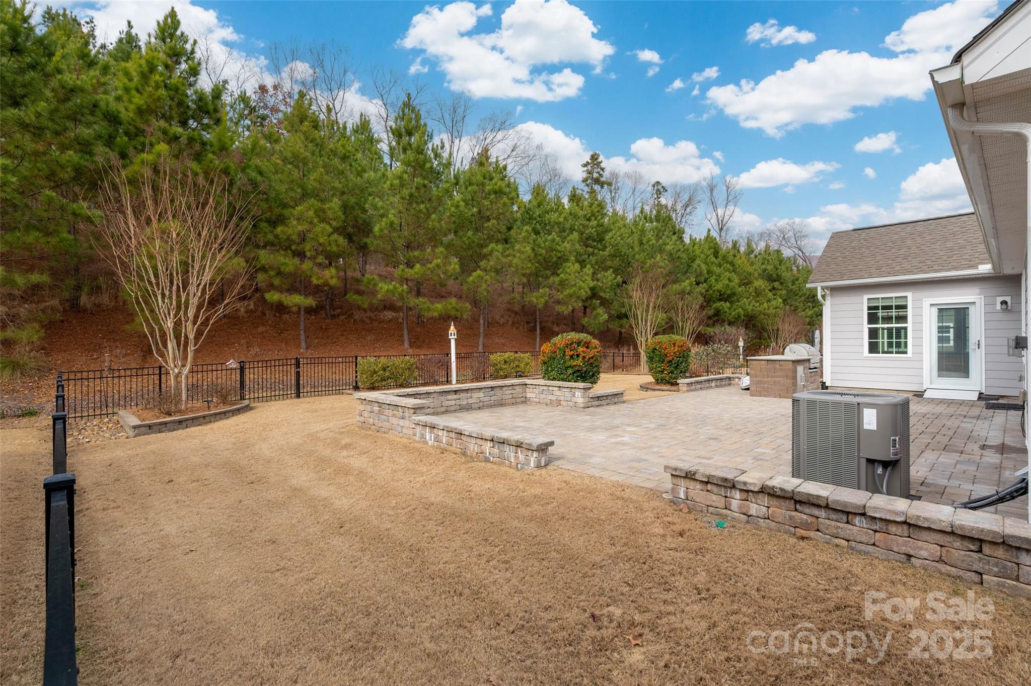 Tree Tops - Residential