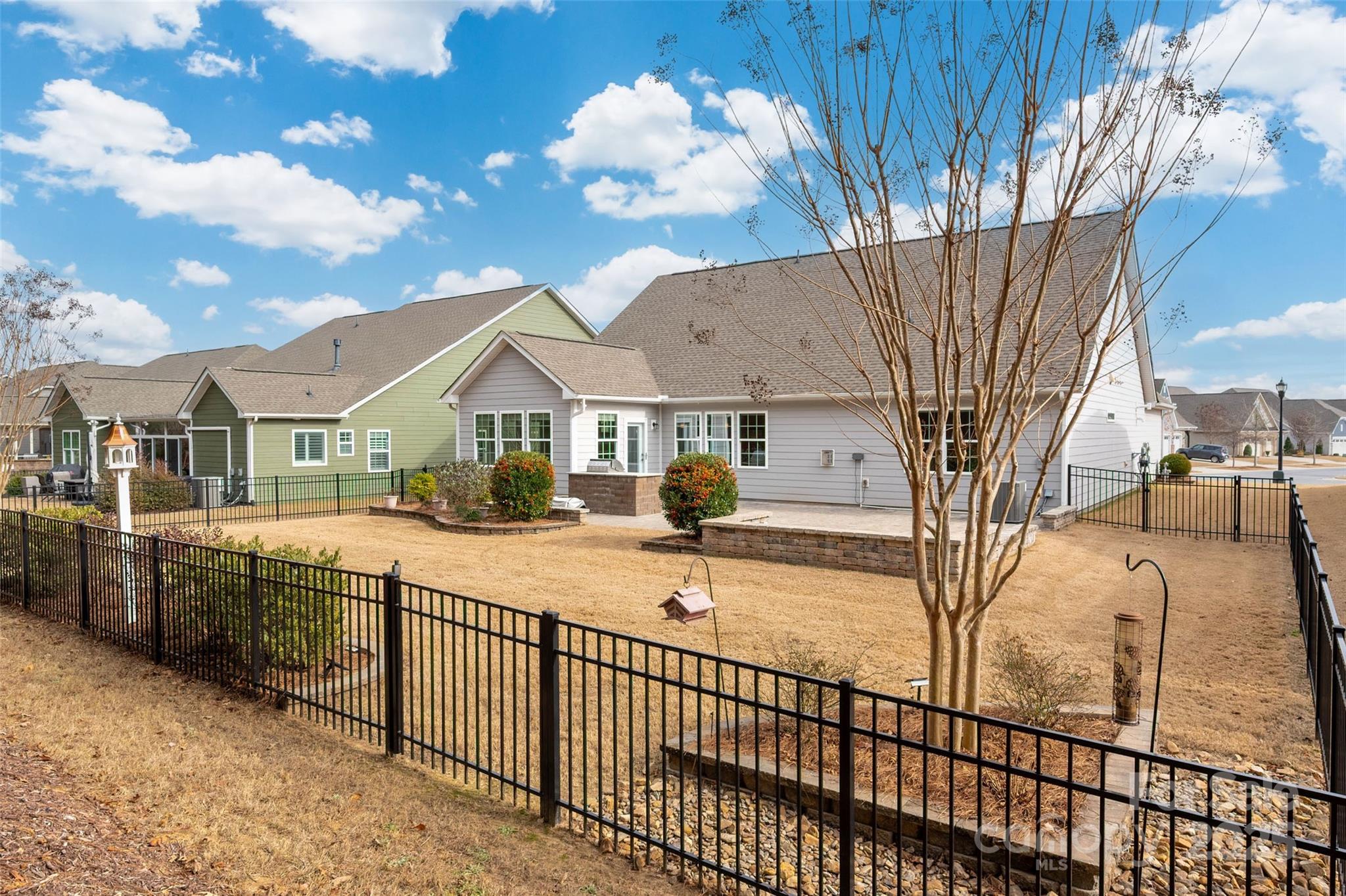 Tree Tops - Residential