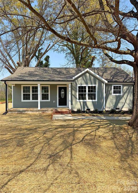 Photo of 122 Morrison Flats Road, Statesville, NC 28625 (MLS # 4363713)