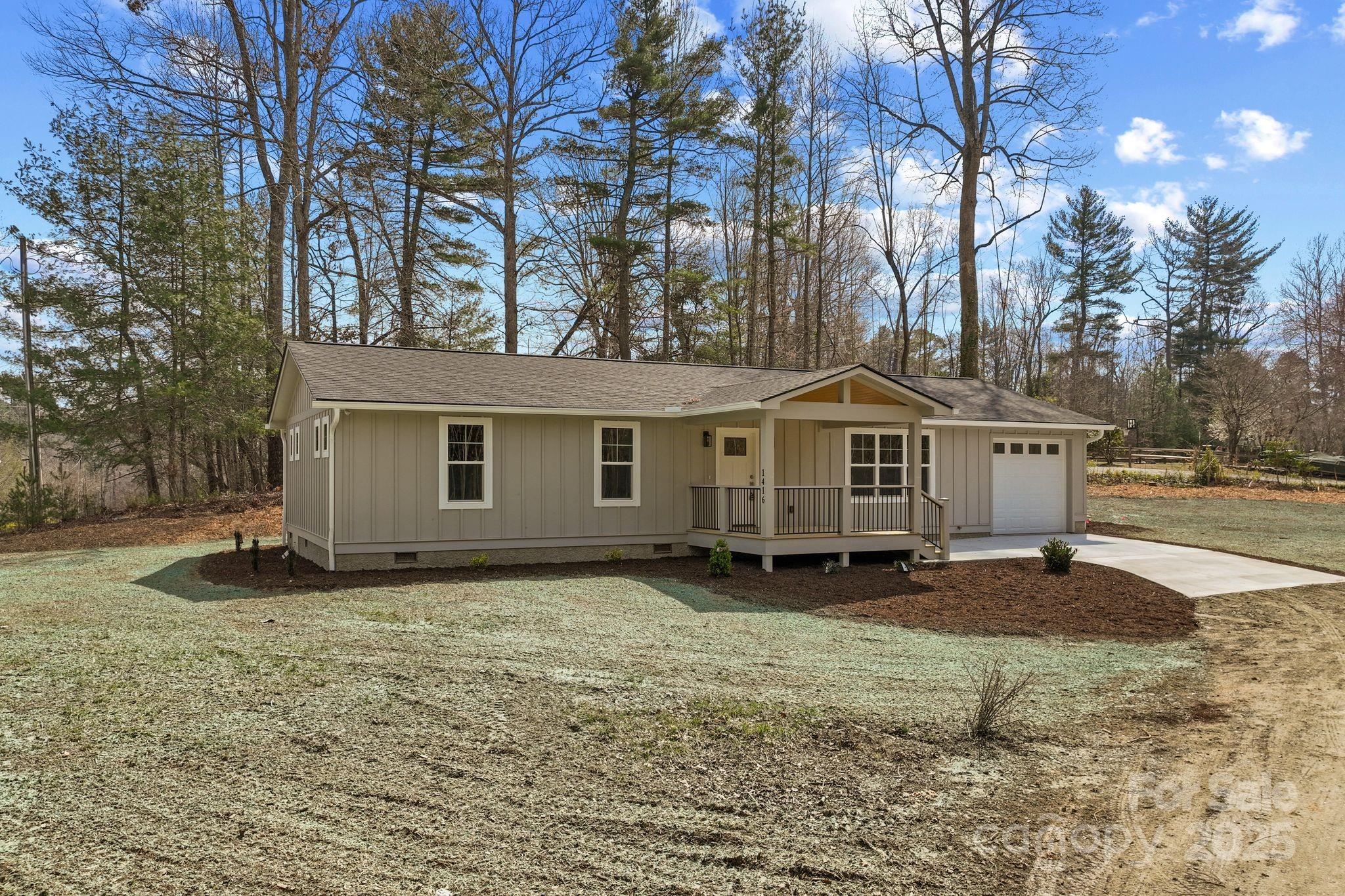 1416 Howard Gap Loop Road