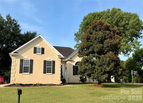 Photo of 4025 Bamborough Drive, Fort Mill, SC 29715 (MLS # 4397013)