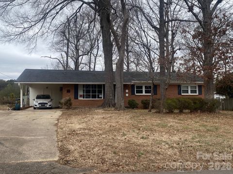 Photo of 2344 Old Field Road, Gastonia, NC 28056 (MLS # 4337330)