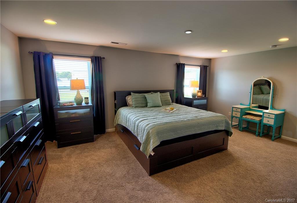 Mallard Pointe - Residential