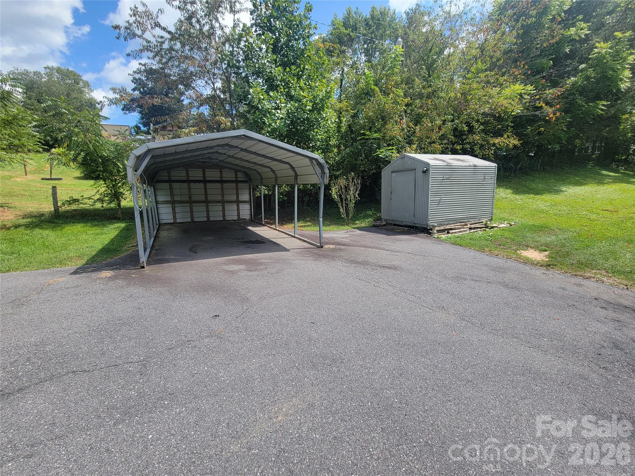 204 Kudzu Loop