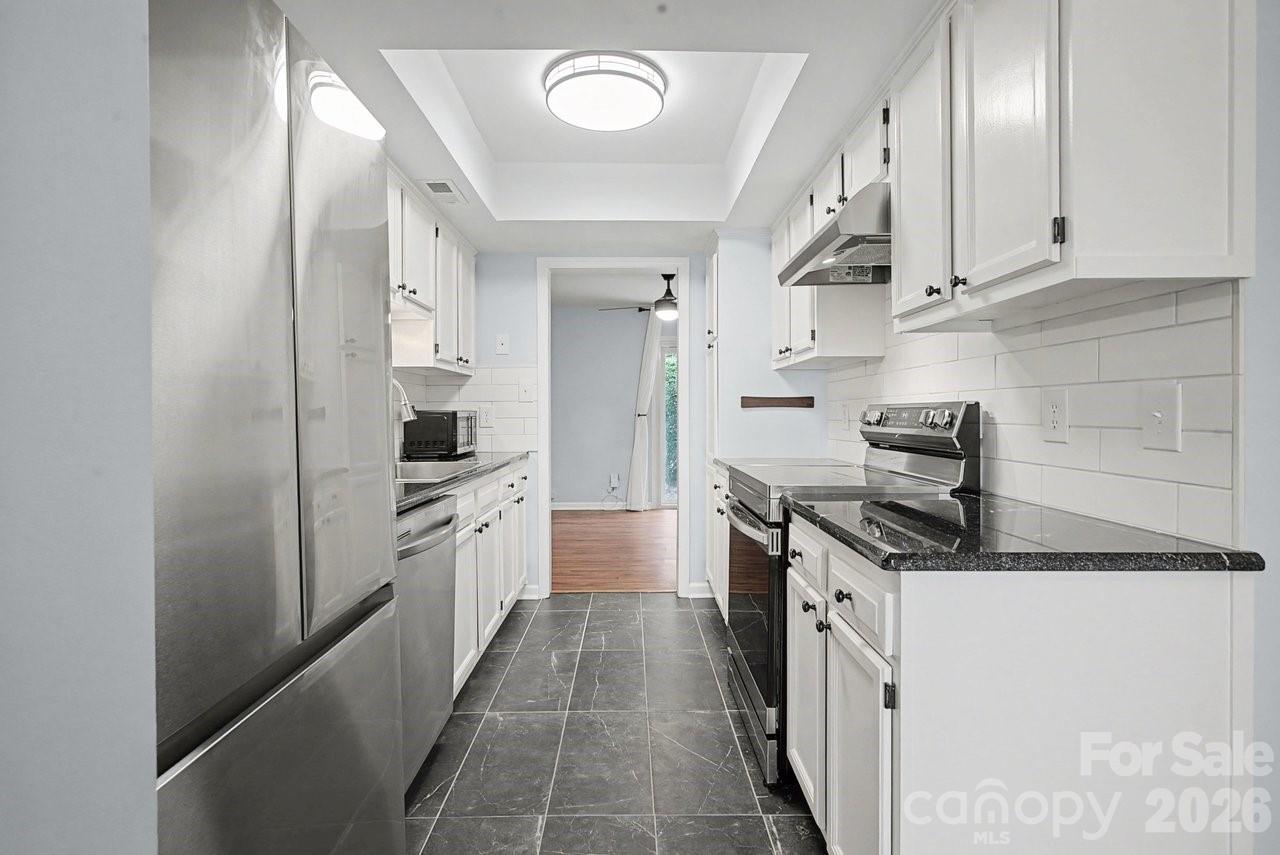 9241 N Vicksburg Park Court