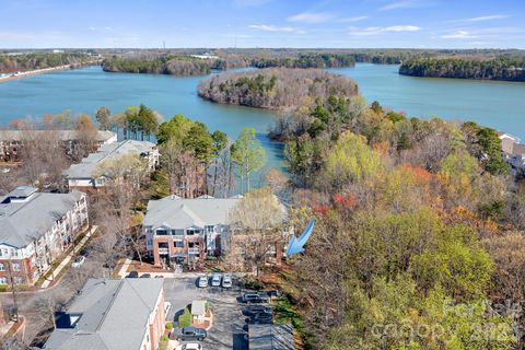 714 Northeast Drive 52 Davidson NC 28036