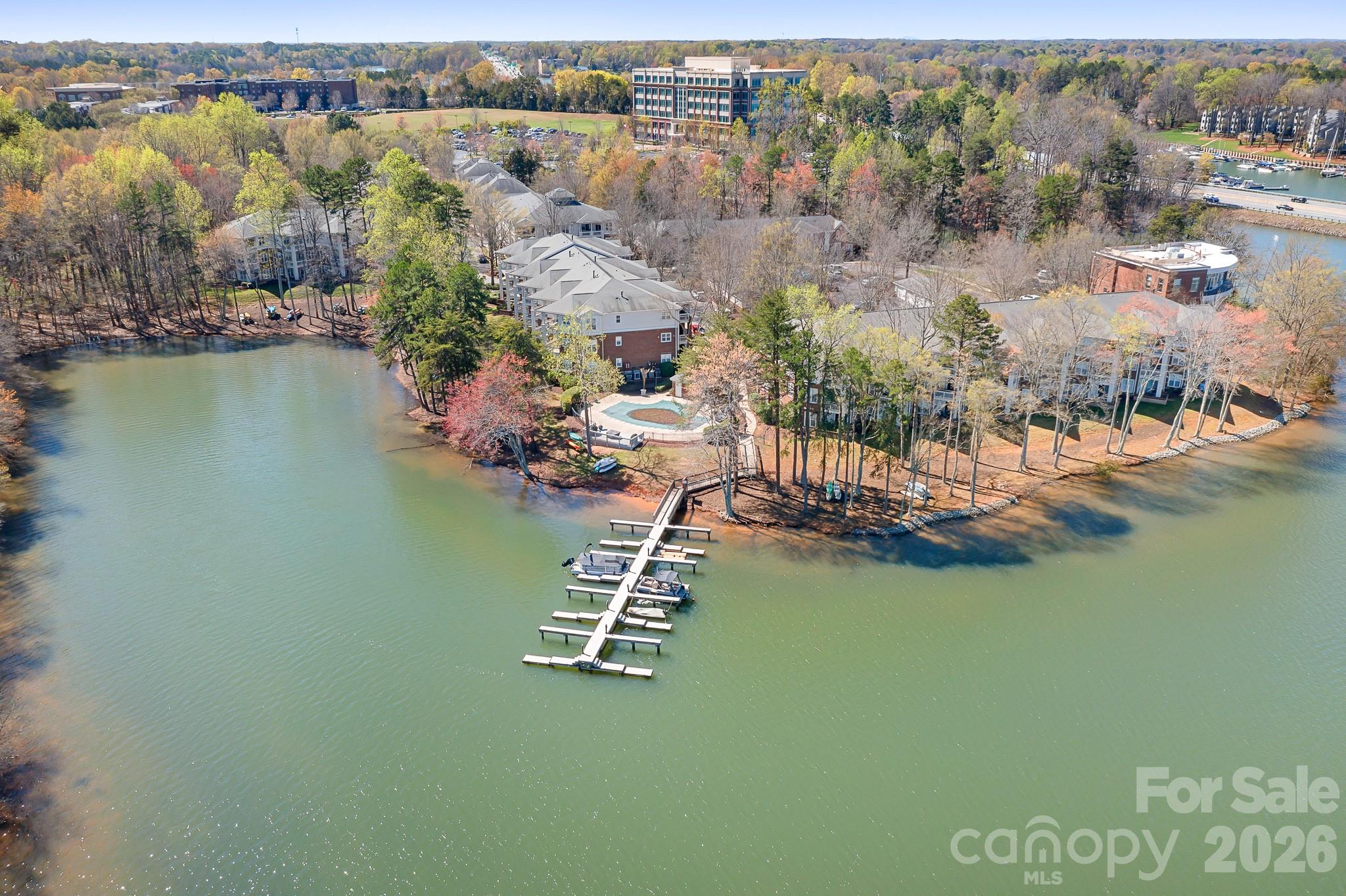 Spinnaker Reach - Residential