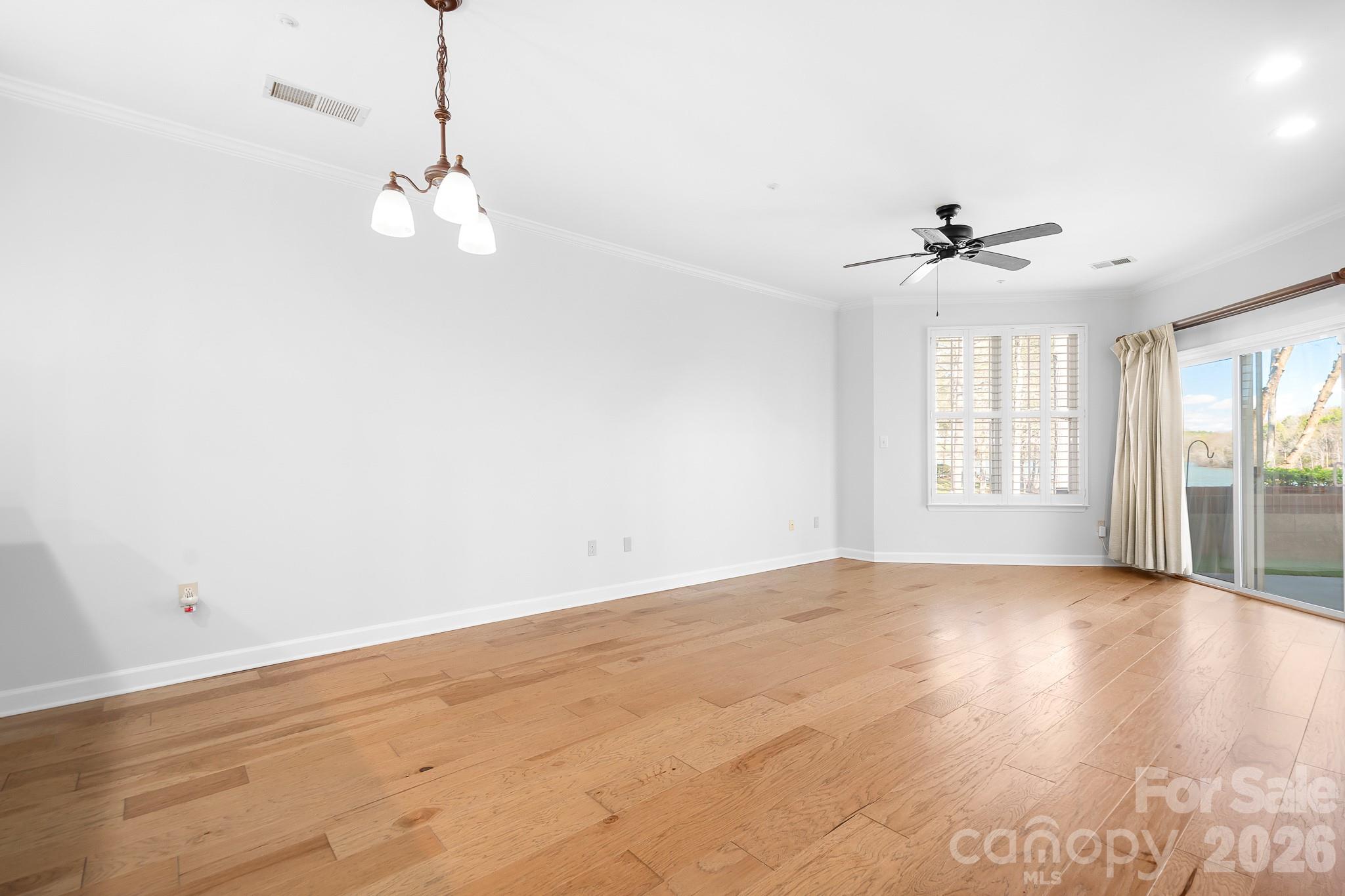 Spinnaker Reach - Residential