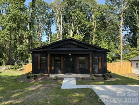 Photo of 412 N Peterson Street, Stanley, NC 28164 (MLS # 4400338)