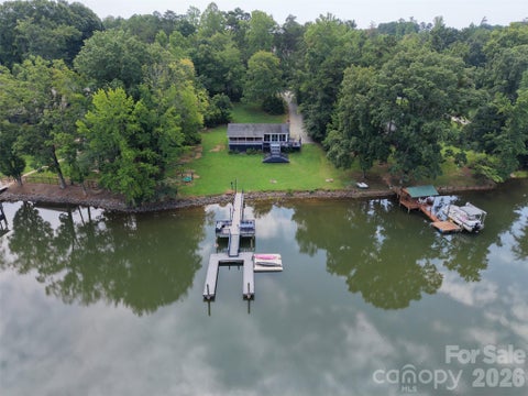 Photo of 4009 Cindy Lane, Denver, NC 28037 (MLS # 4415192)