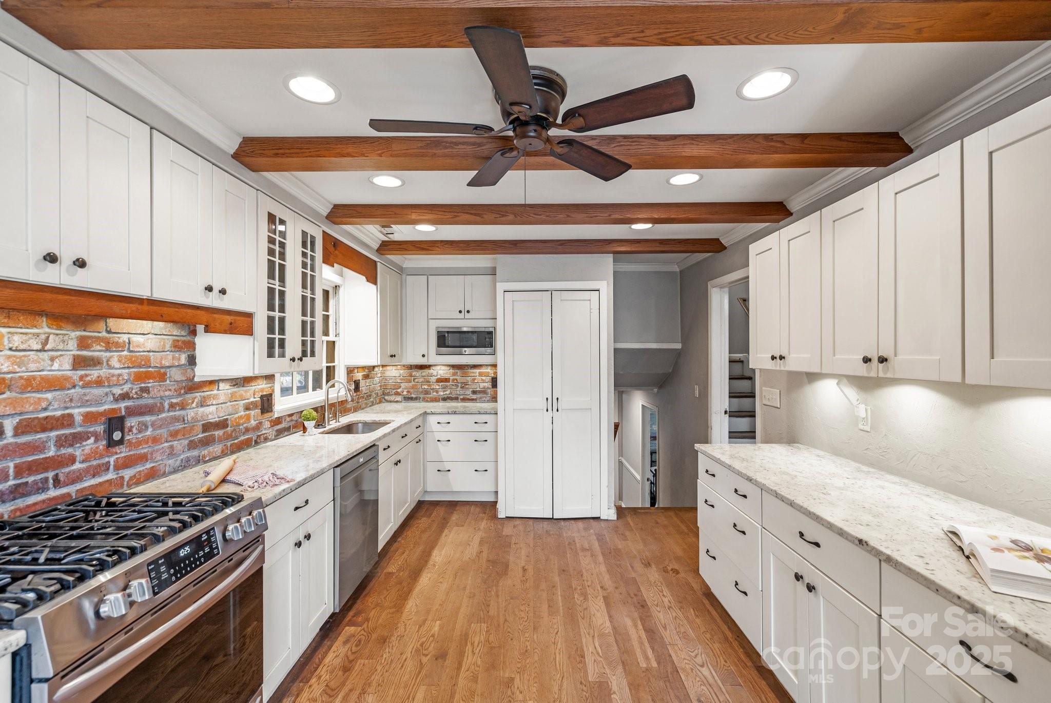 203 Davis Mountain Road