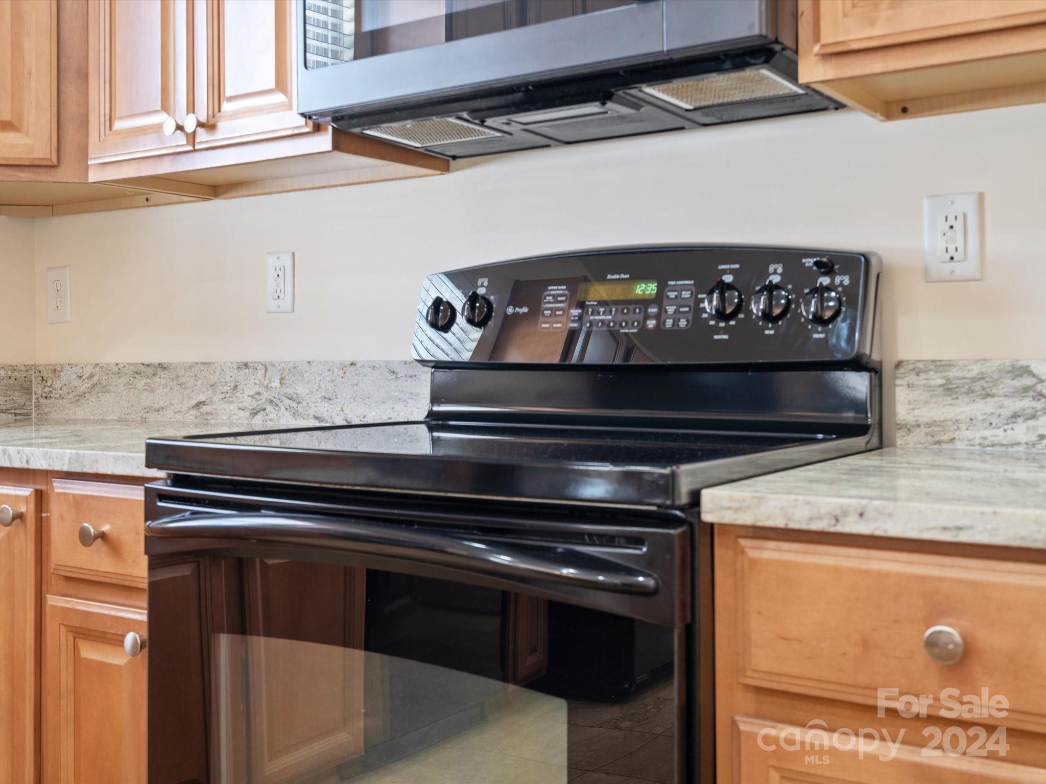 The Traditions at Lawyers Glen - Residential