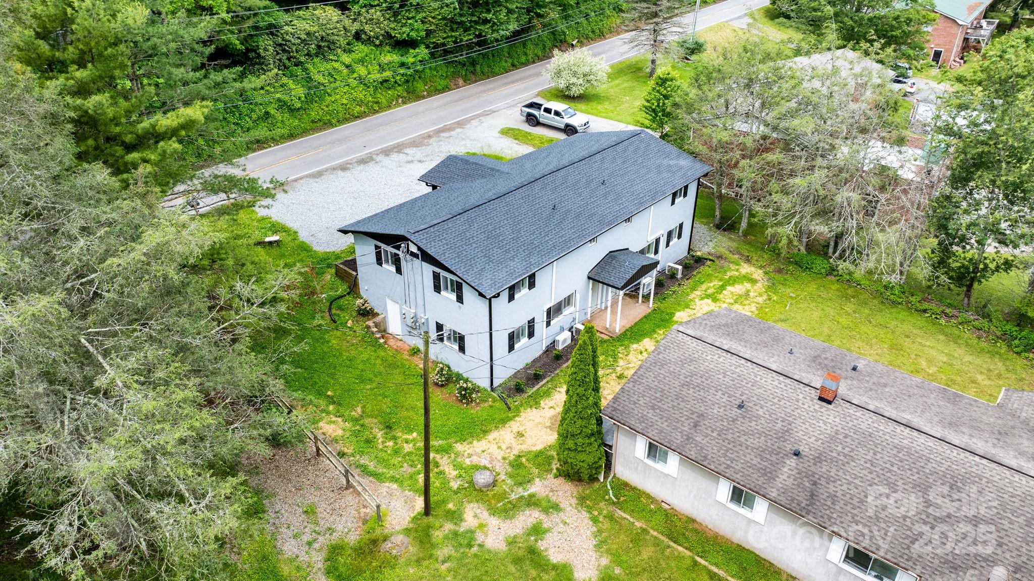 1175 Bamboo Road