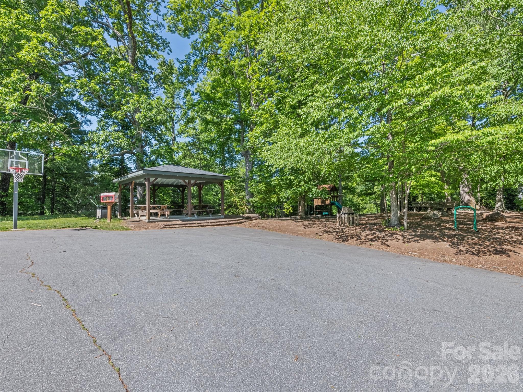 High Vista Falls - Residential