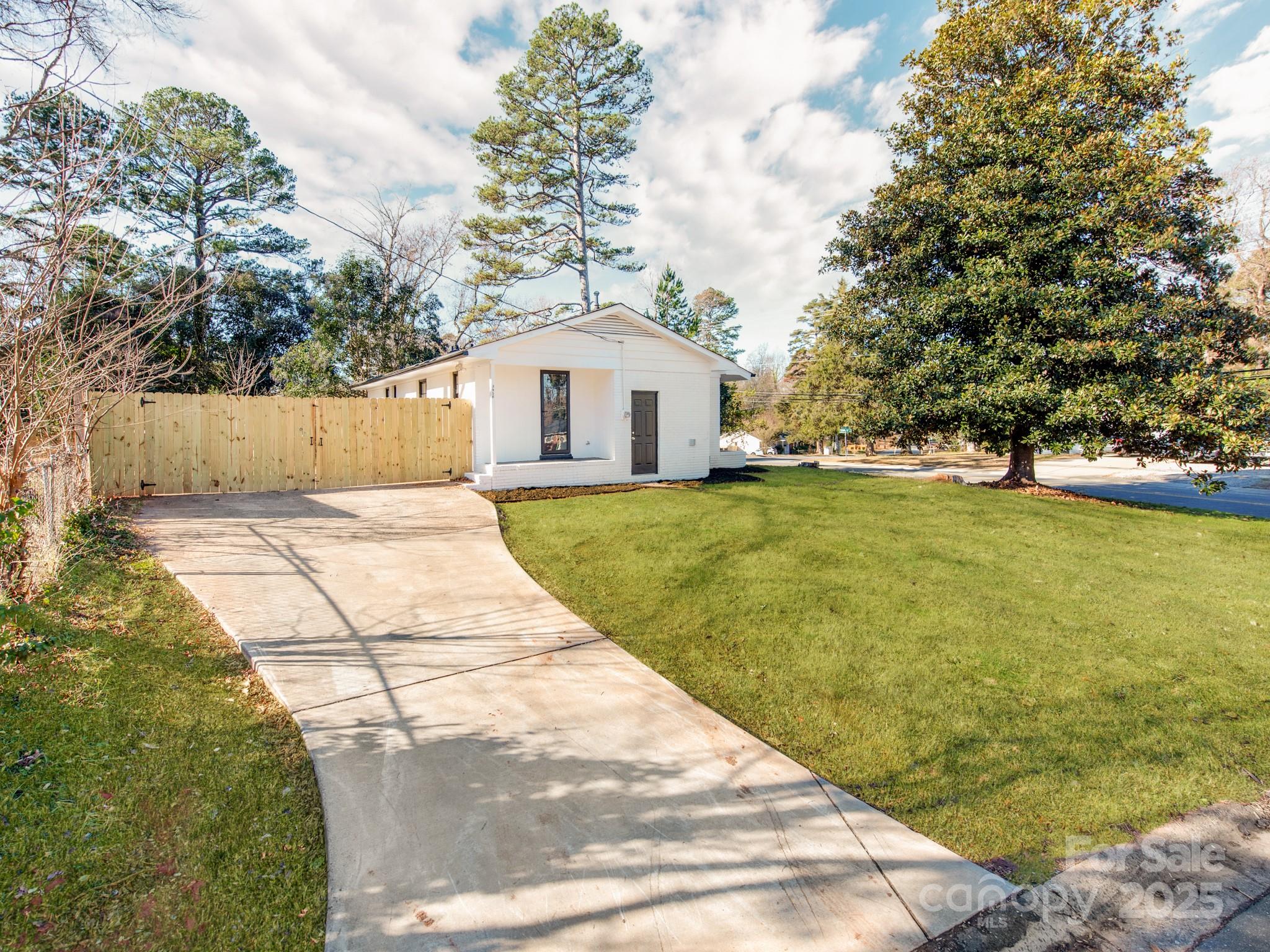 3918 Tipperary Place