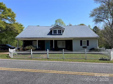 541 Pilgrim Road Ellenboro NC 28040