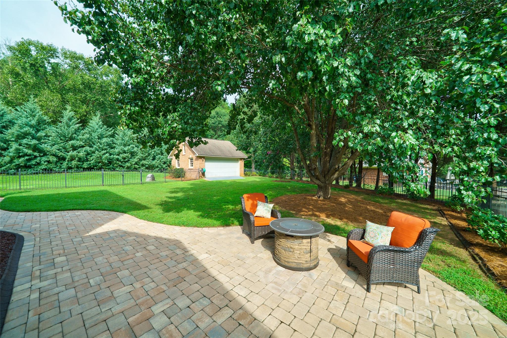 Huntington Farms - Residential