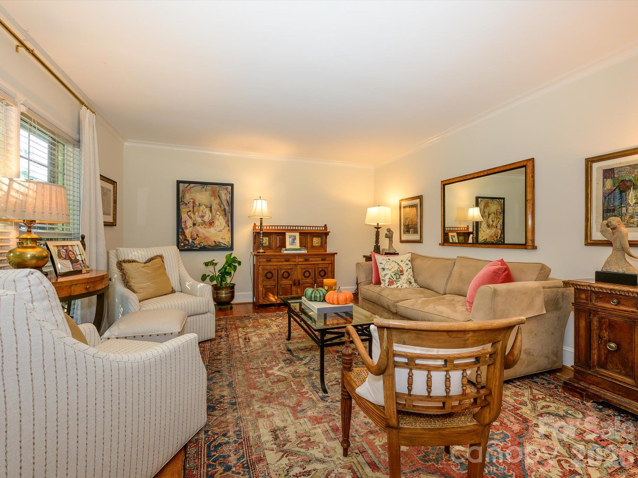3833 Sulkirk Road