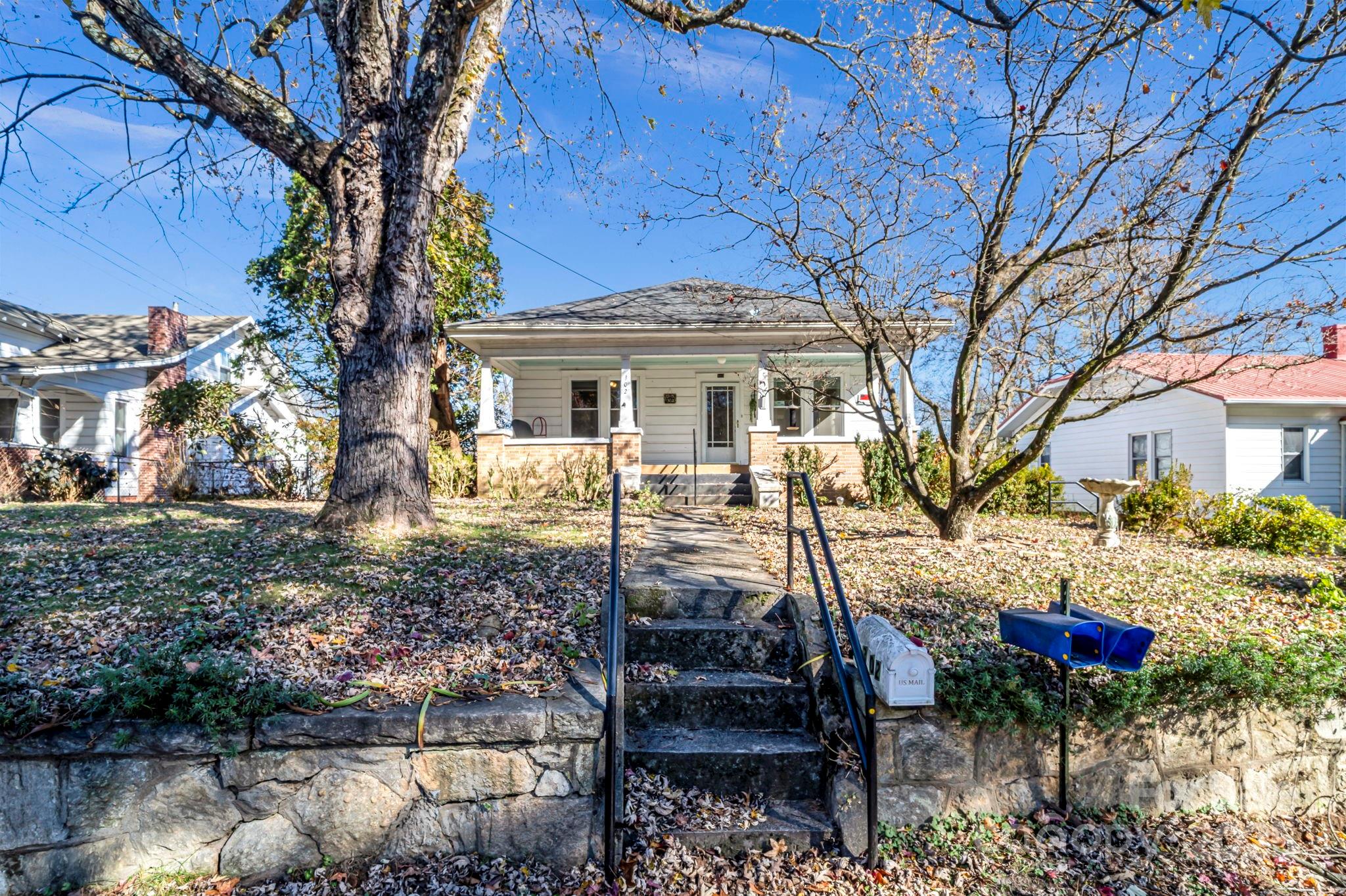 302 S Whitted Street