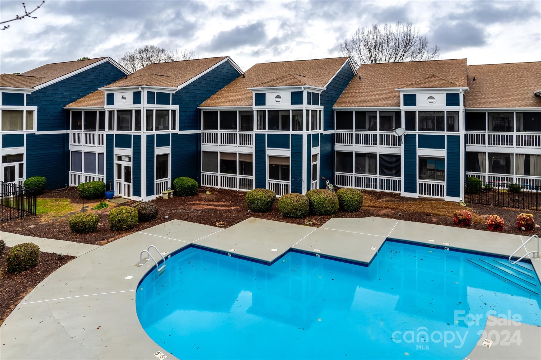 Vineyard Point Bayview - Residential