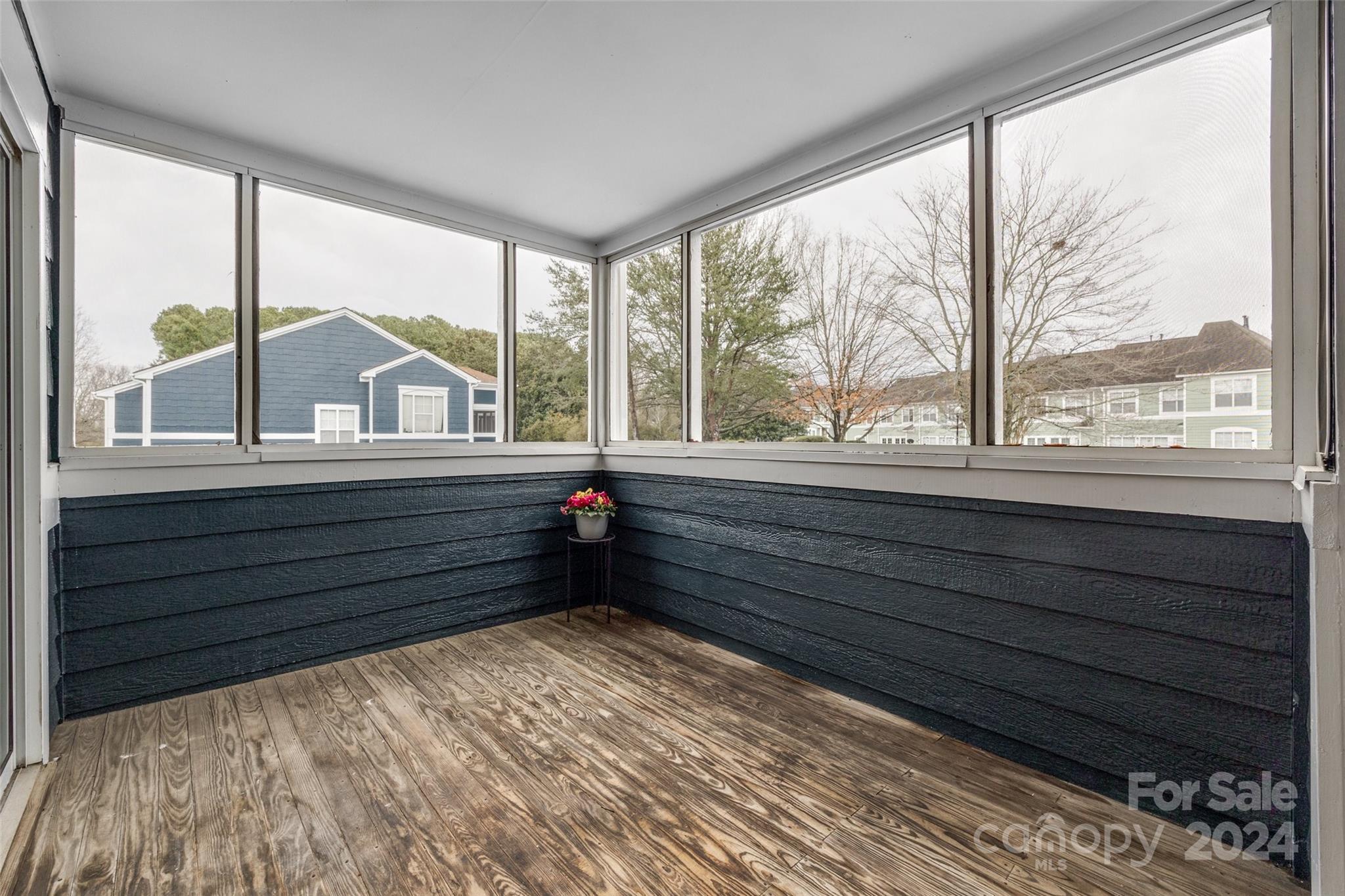 Vineyard Point Bayview - Residential