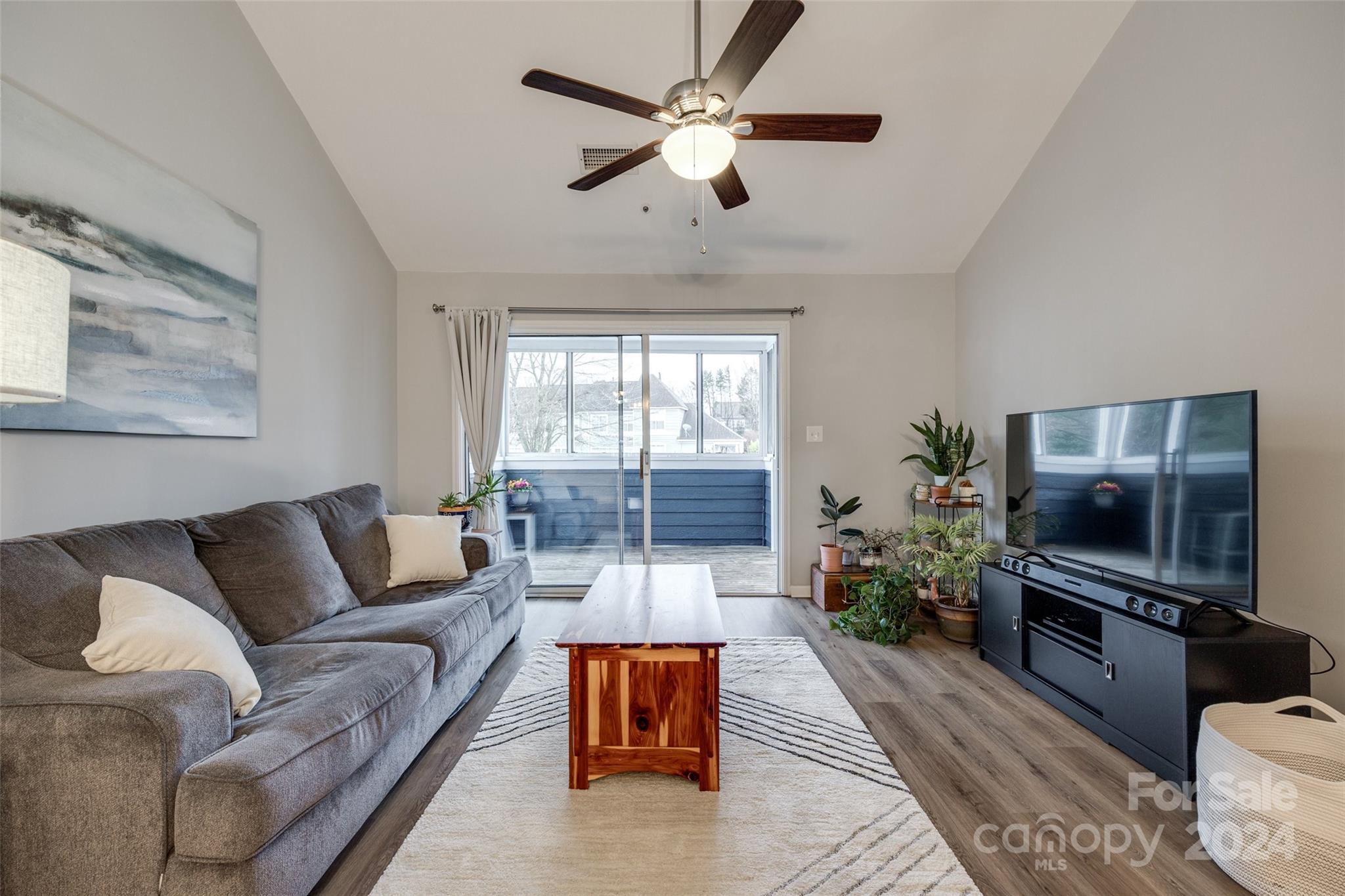 Vineyard Point Bayview - Residential