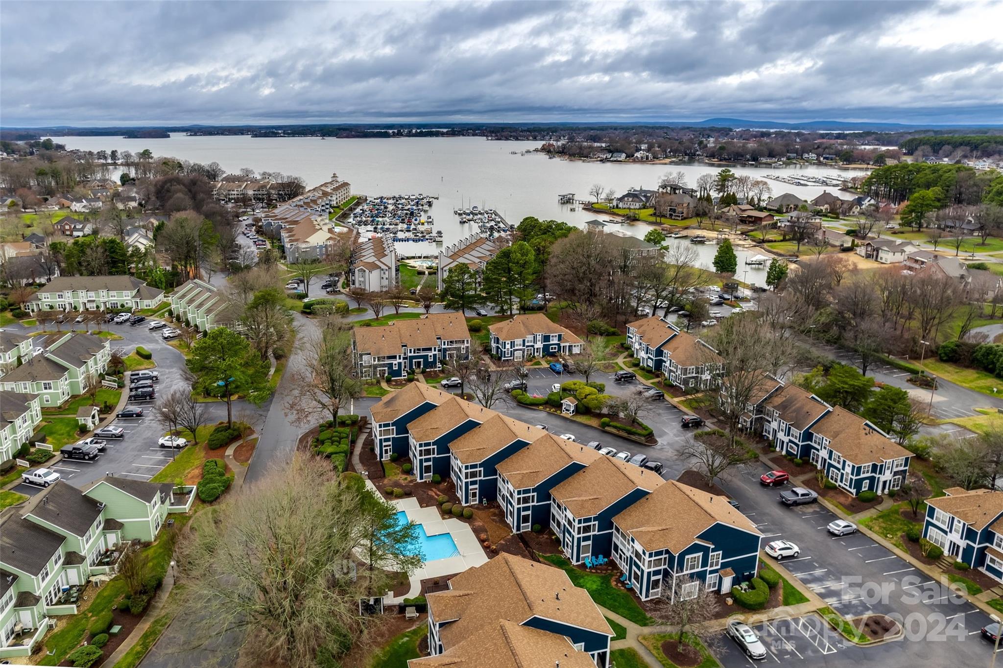 Vineyard Point Bayview - Residential