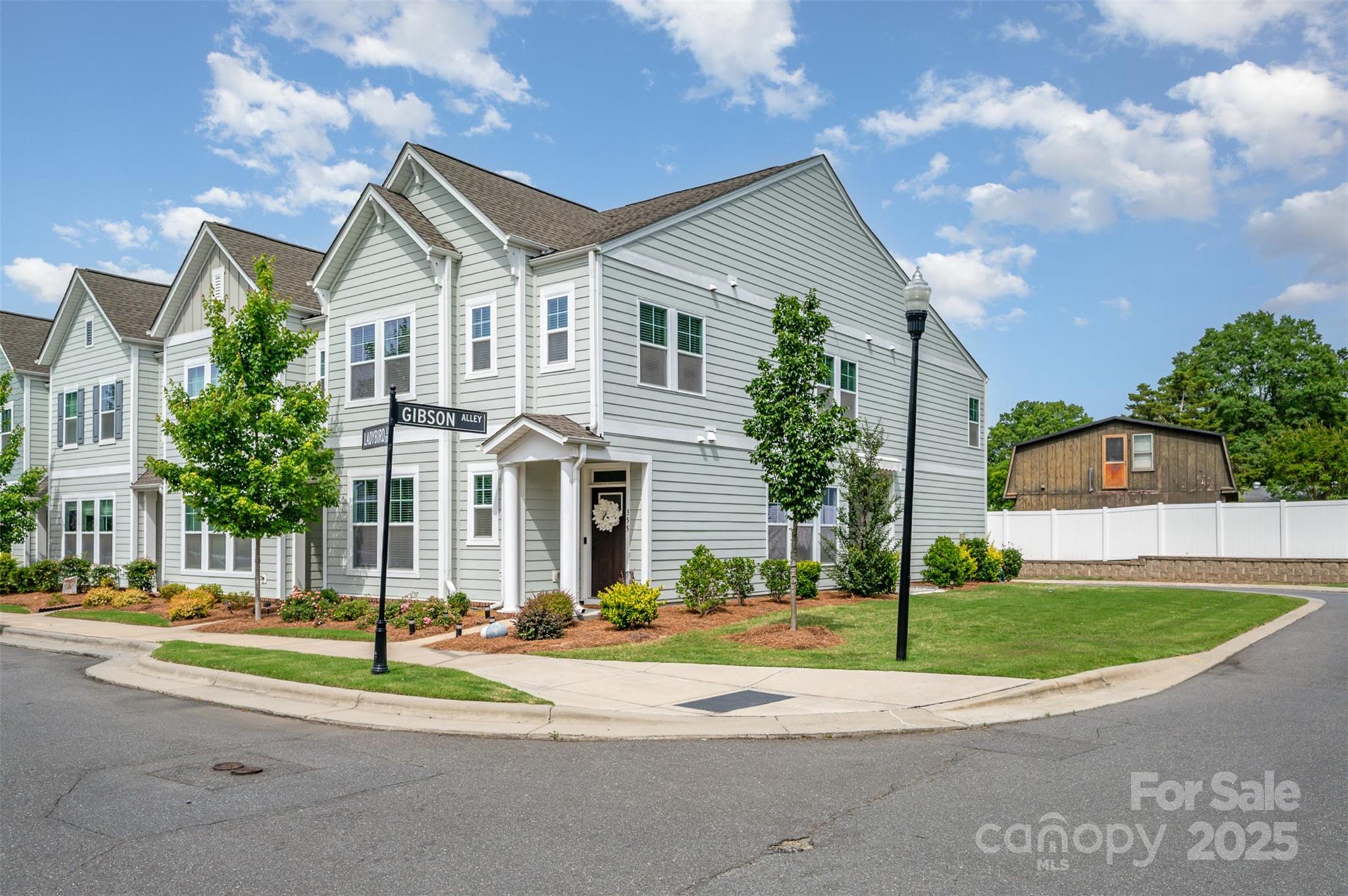 355 Ladybird Lane