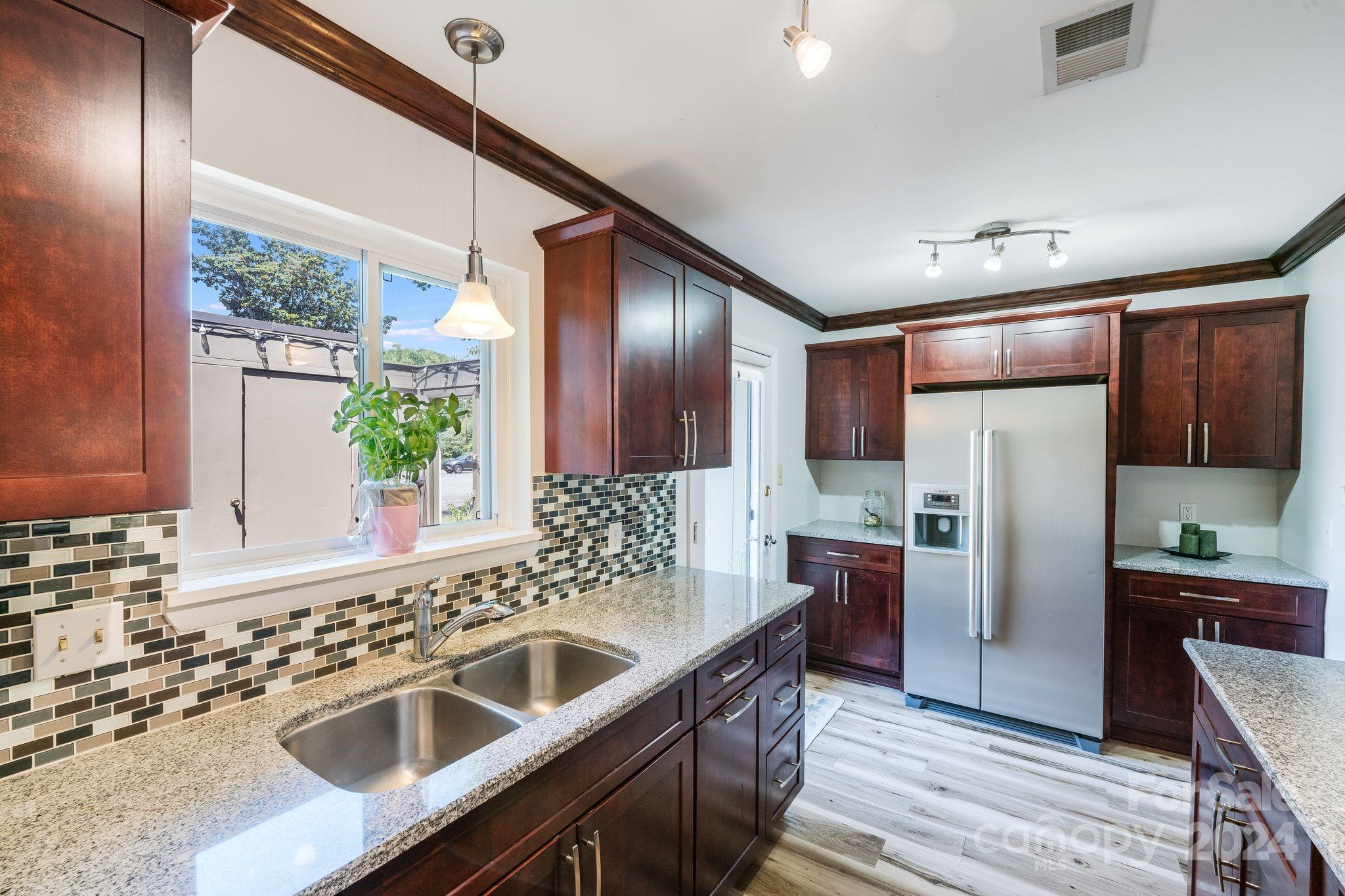 Sir Johns Hill - Residential