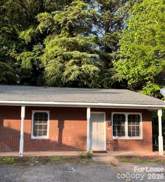 334 Brevard Street E