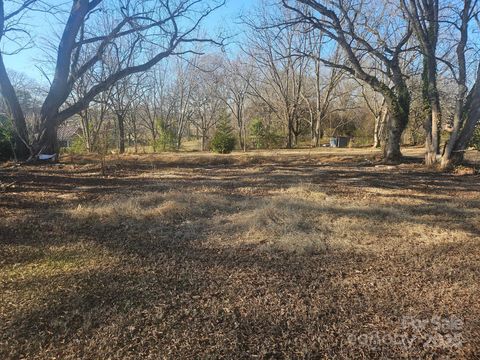 100 N 8th Avenue Maiden NC 28650