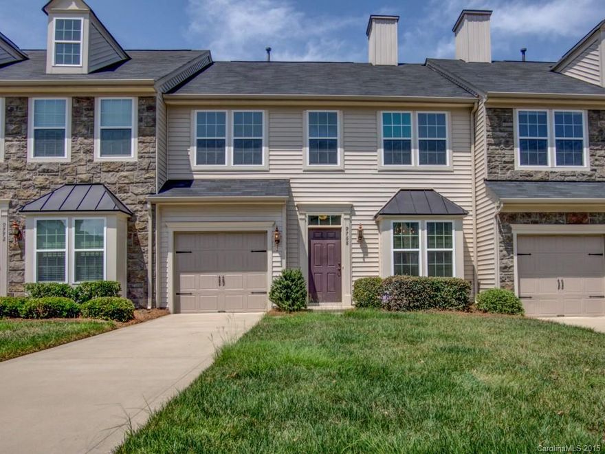 Fantastic 3 Bedroom, 2.5 Bath Townhome in Popular Berewick Community in Southwest Charlotte! Features Include Wonderful Open Floor Plan Concept, Formal Dining Room, Large Kitchen Overlooking Great Room & Breakfast Area w/ Stainless Steel Appliances, Hardwood Floors, & 42 Inch Cabinets, Spacious Owner's Suite w/ Trey Ceiling, Ceiling Fan, Garden Tub, Separate Shower, & Walk-In Closet, Two Large Secondary Bedrooms, & Private Patio Area. Wonderful Community Amenities!