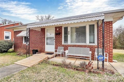 326 N Alexander Street Mount Holly NC 28120