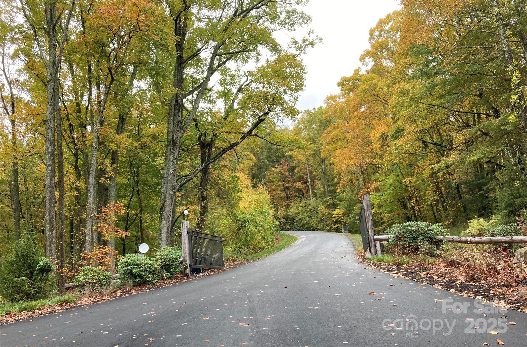 Couch Mountain - Land
