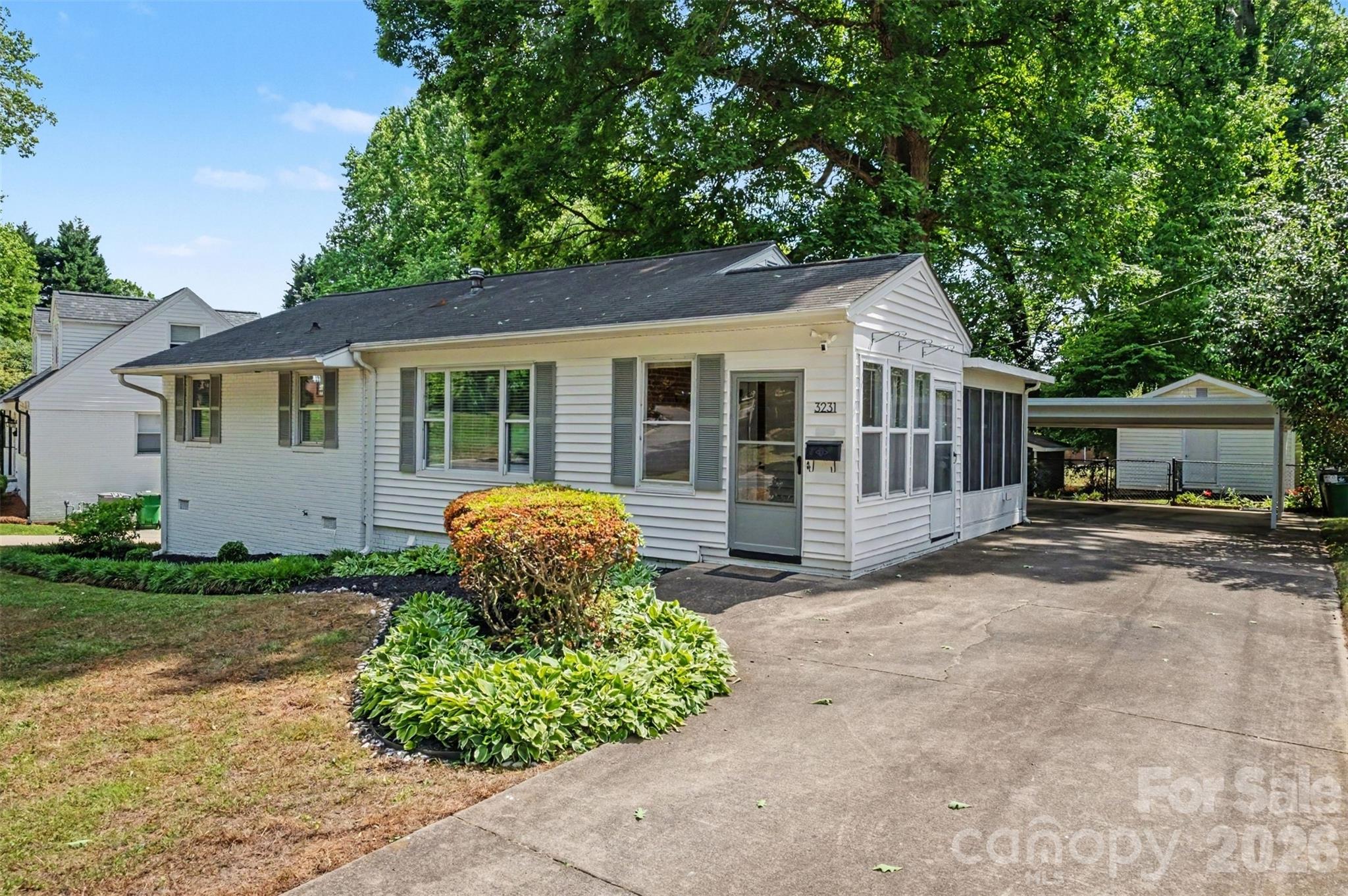 3231 Eastwood Drive