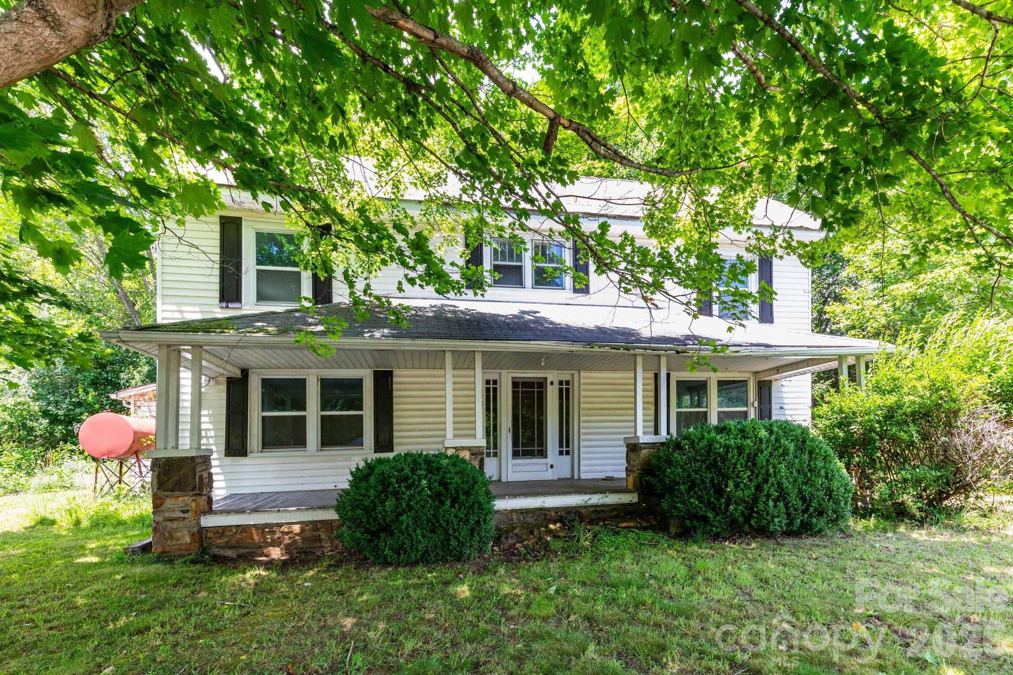 4085 Jacks Creek Road