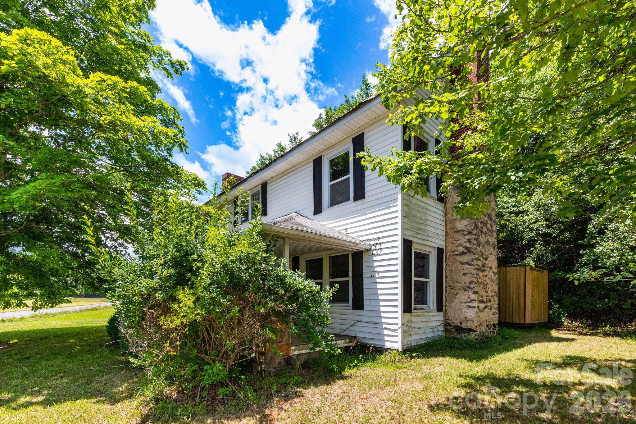 4085 Jacks Creek Road