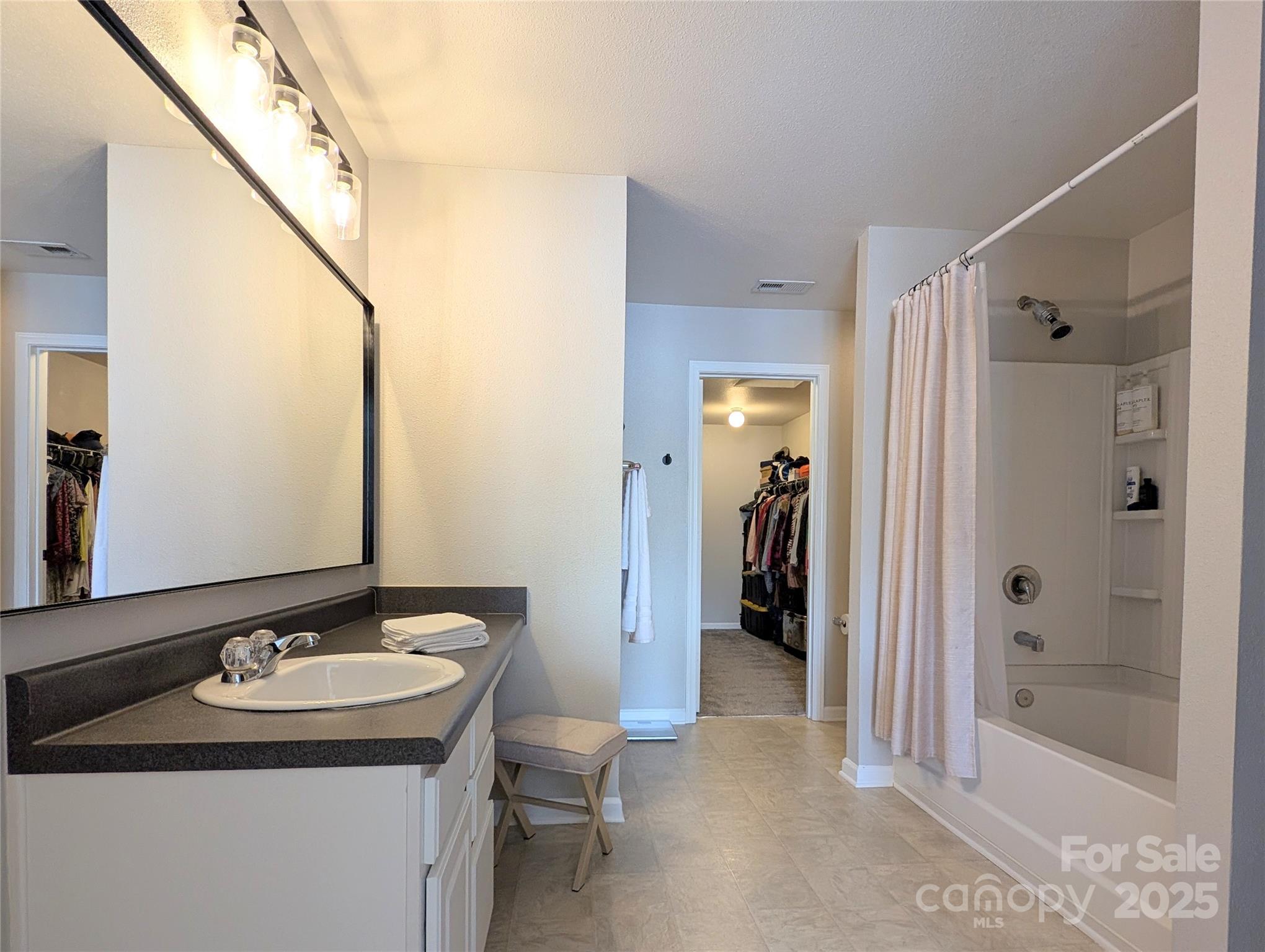 Irish Downs - Residential