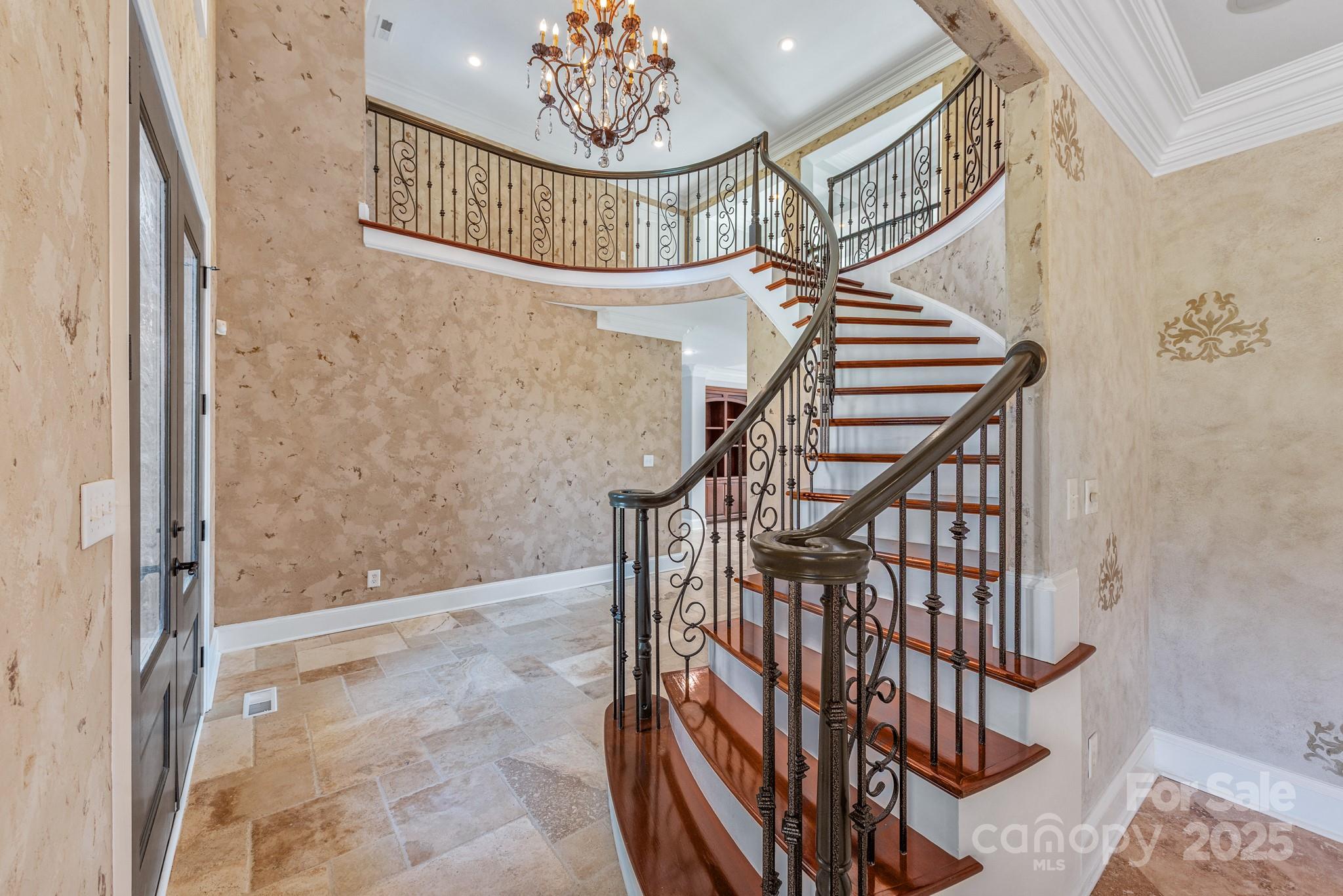 534 N Ingleside Farm Road