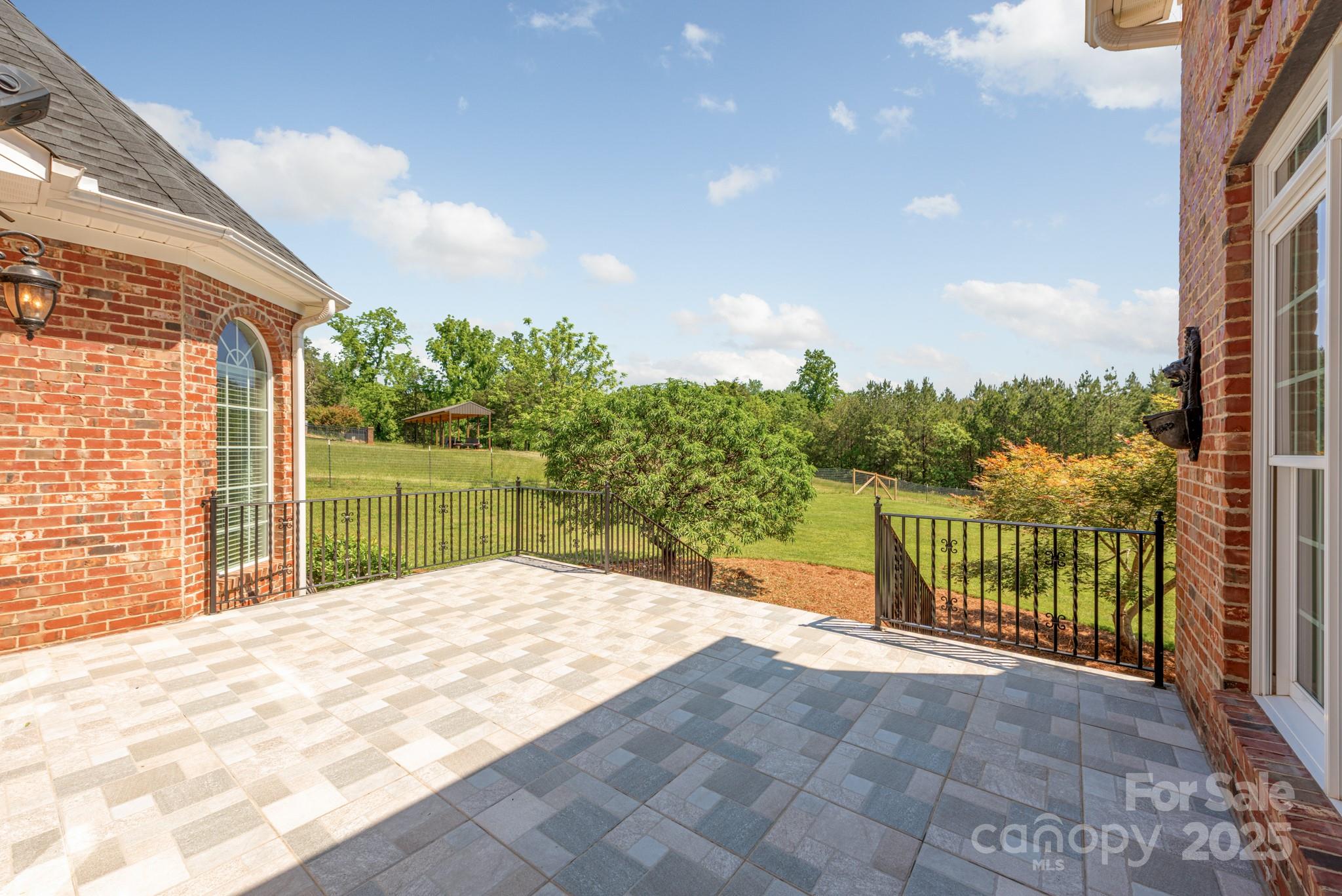 534 N Ingleside Farm Road