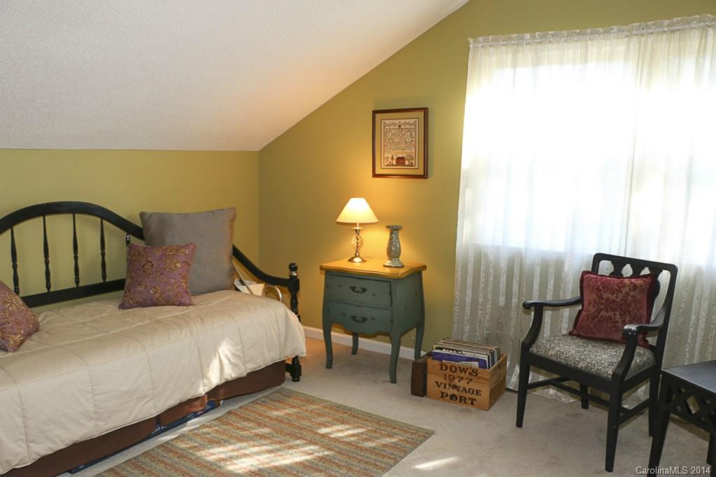 Tega Cay - Residential