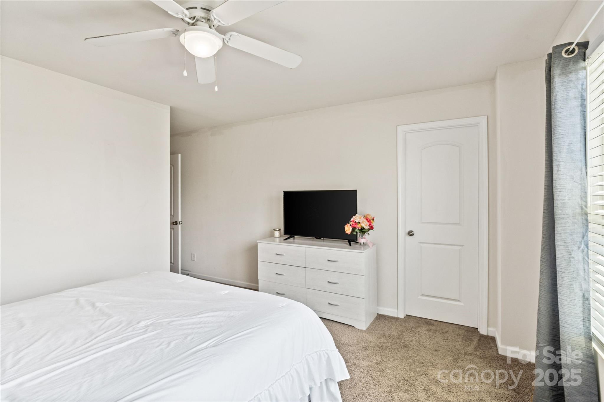 Kings Grove Manor - Residential