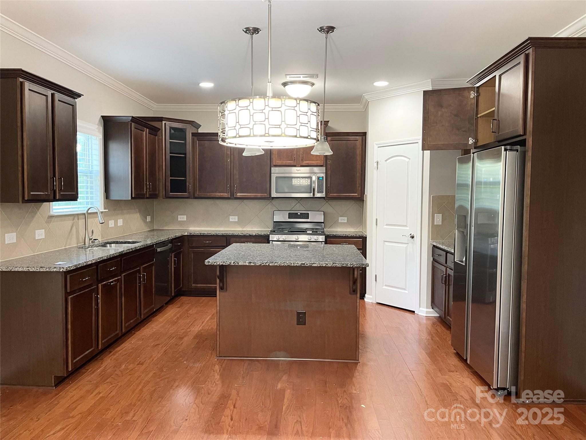Lake Ridge - Residential Lease