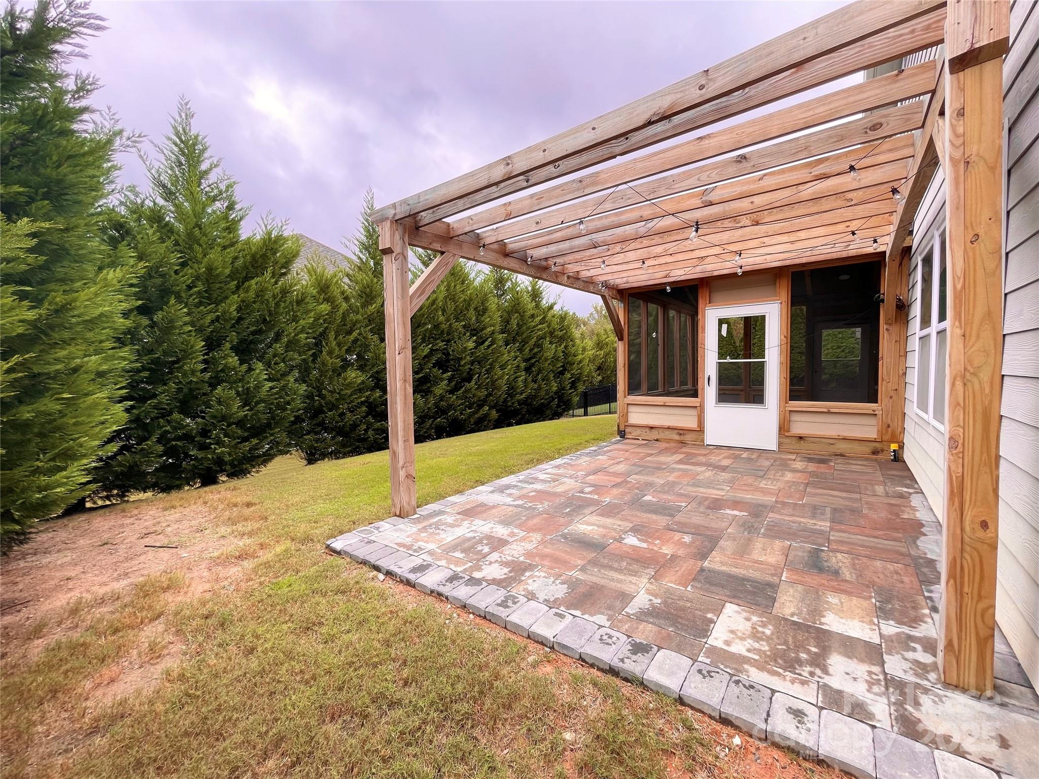 Lake Ridge - Residential Lease
