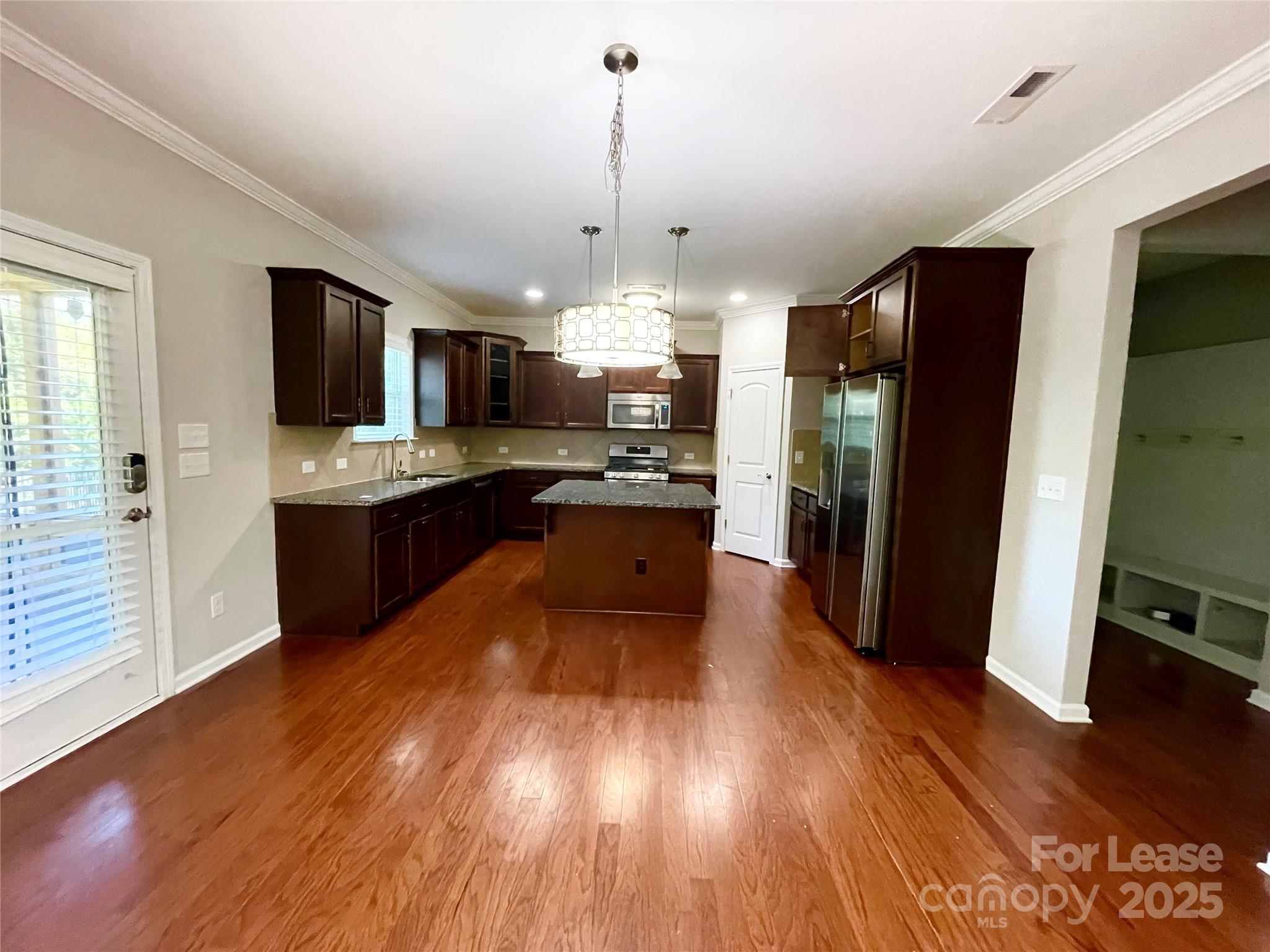 Lake Ridge - Residential Lease