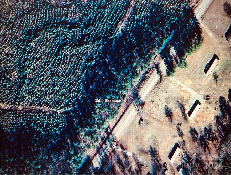 Beautifully lot located off the main road, Over one acre of land. Well and septic tank needed. Come check out this residential lot today to build your future dream home on!