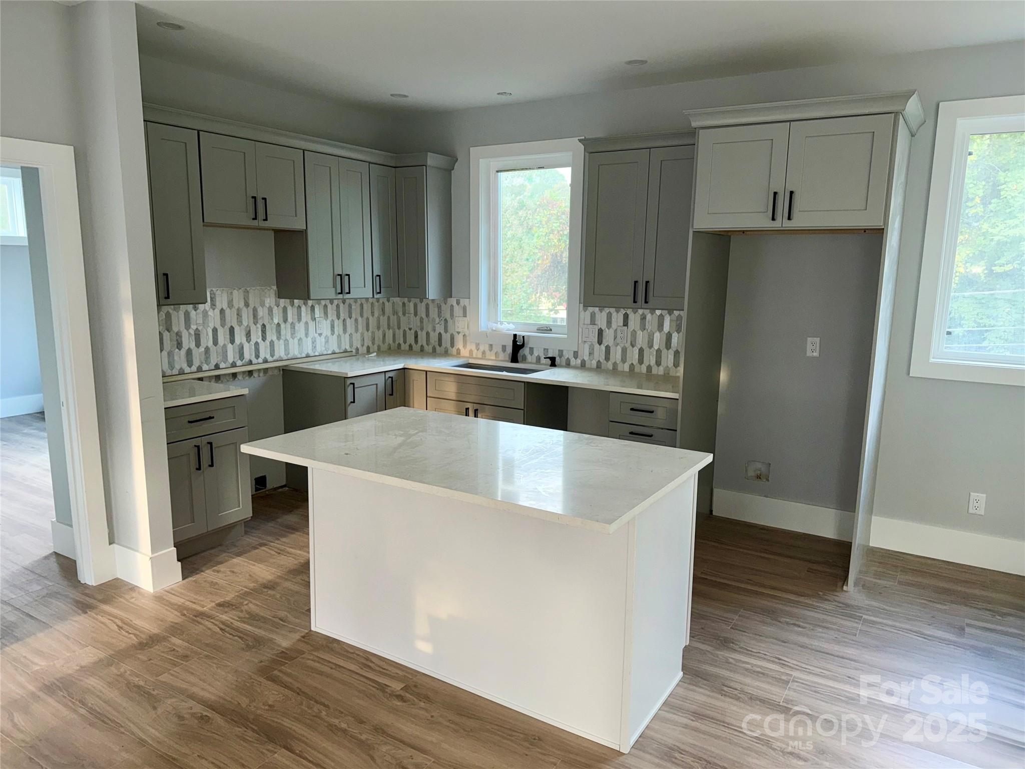 1 Pinnacle View Road