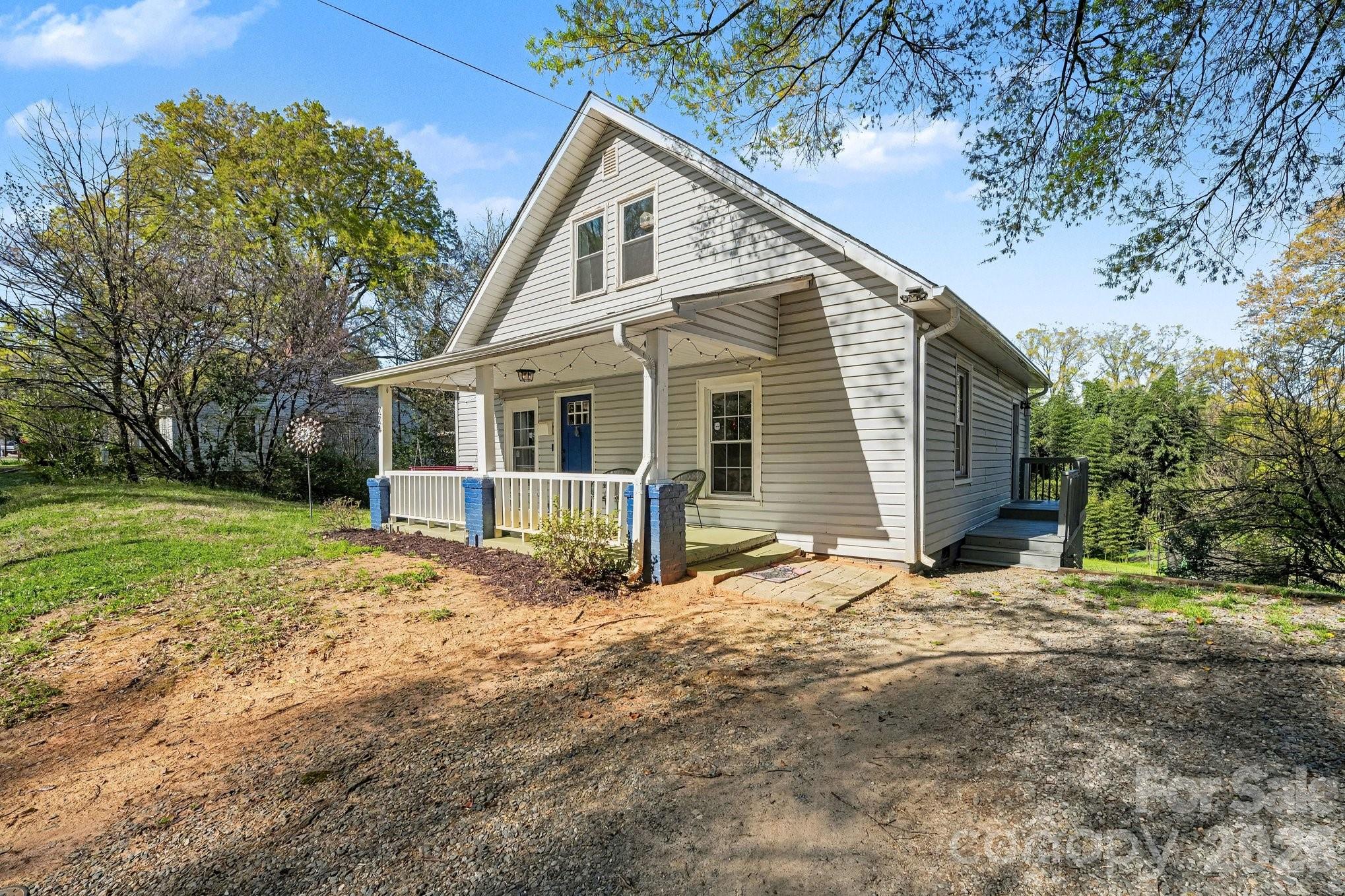 224 E Catawba Avenue