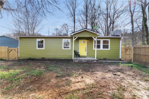 A home in Etowah